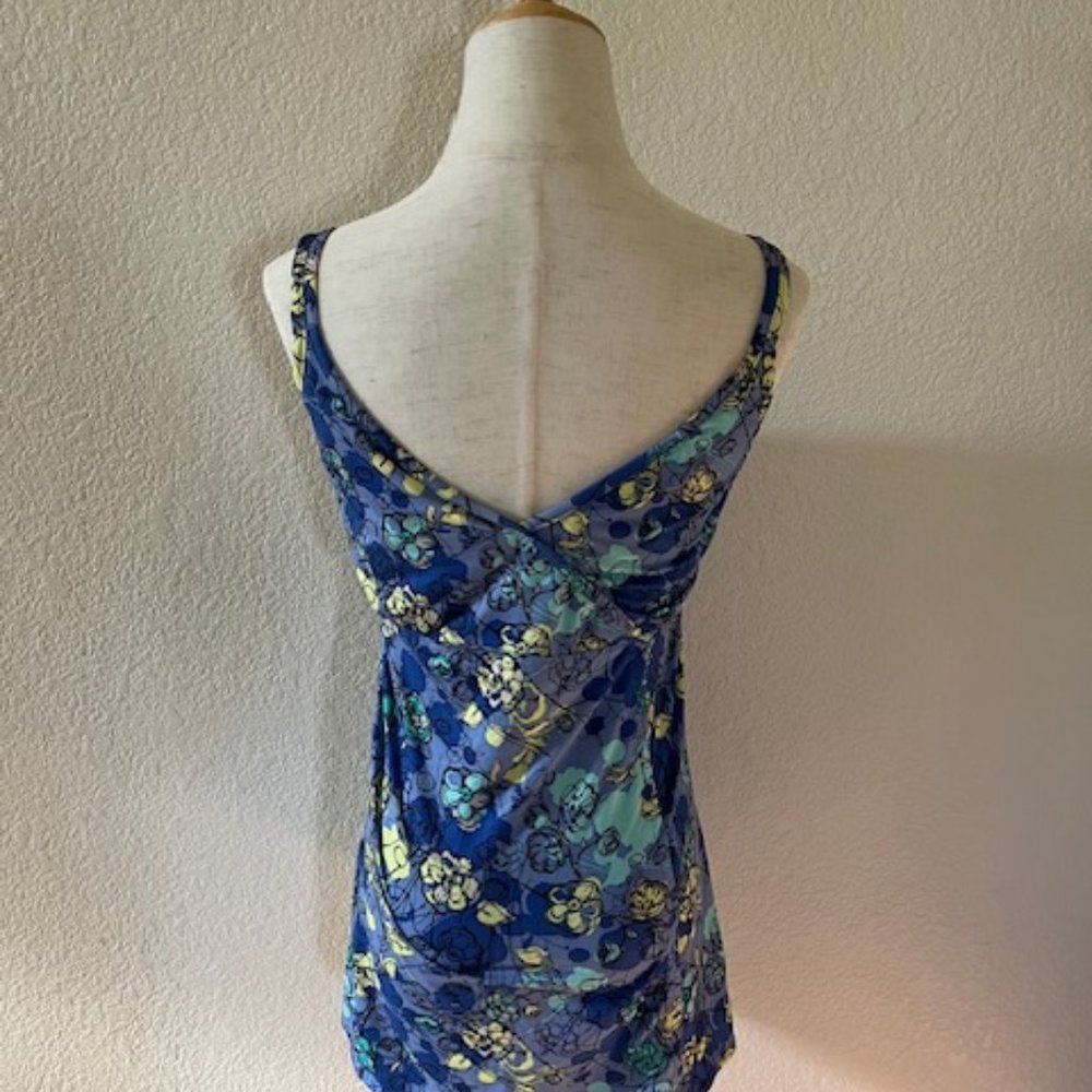 REI Crisscross Backed Flowered Yoga Workout Top Unpadded Size 8